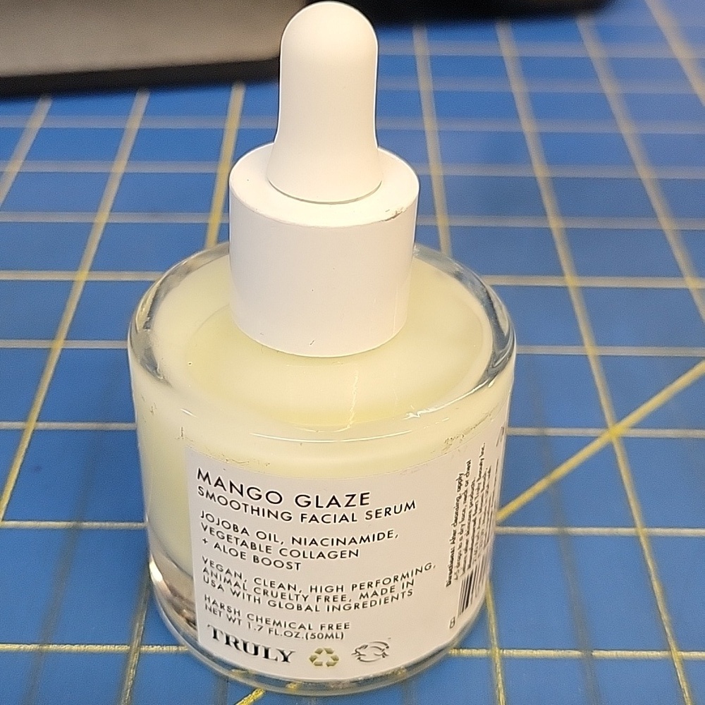 TRULY Mango Glaze Smoothing Facial Serum - 50ml New